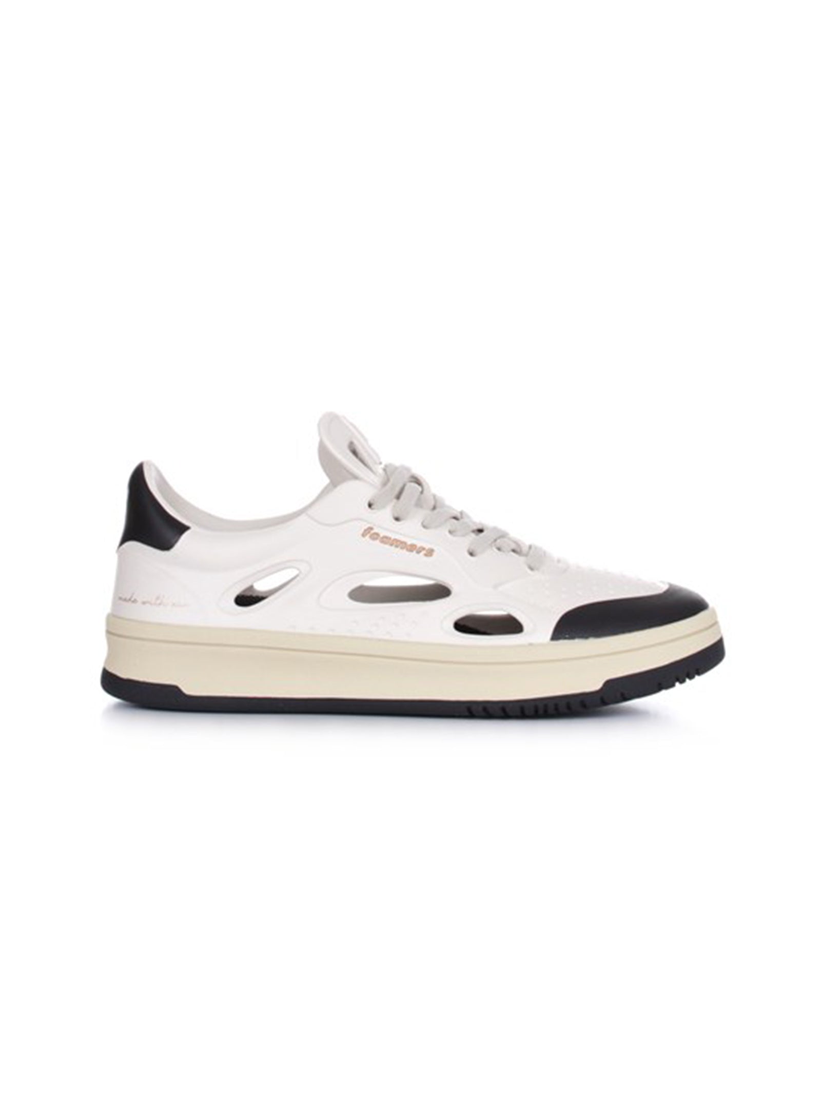 Sneaker-1