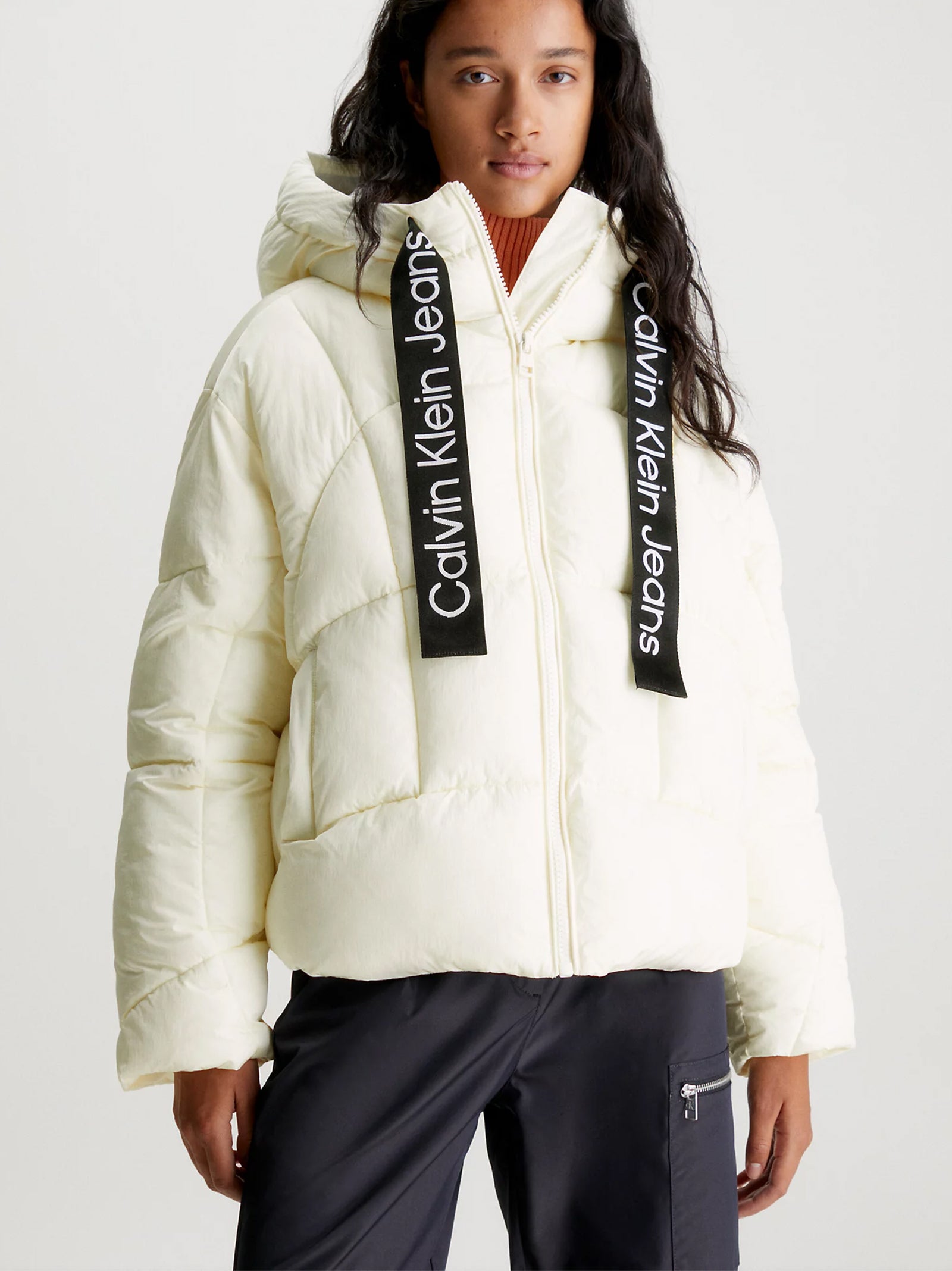 Piumino Corto Con Coulisse Logo-2