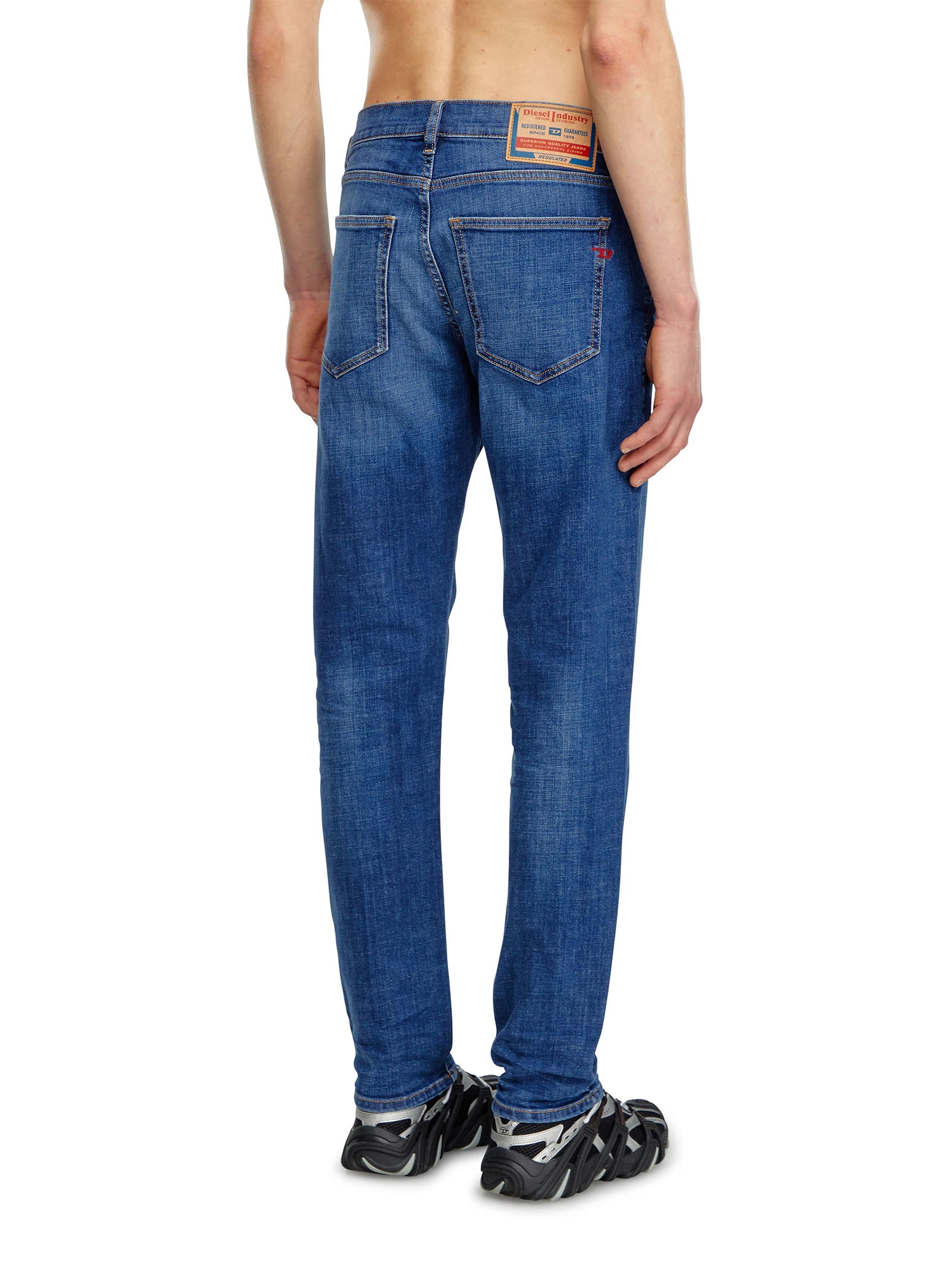 2019 D-Strukt Jeans-3
