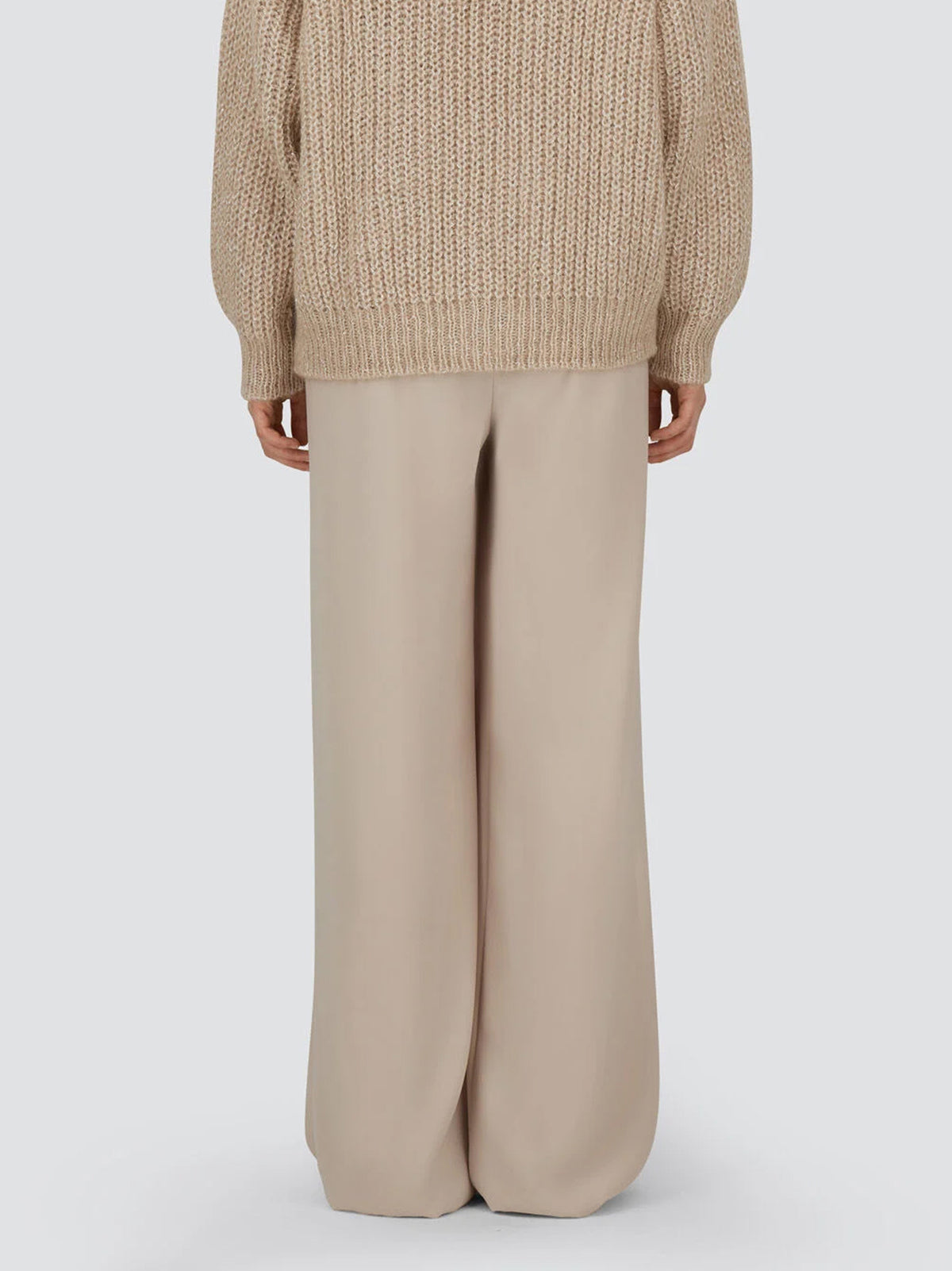 Herno Pantaloni In Matt Crepe Satin-3