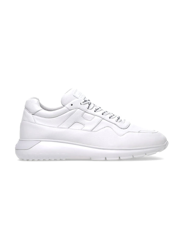 Sneakers Interactive3