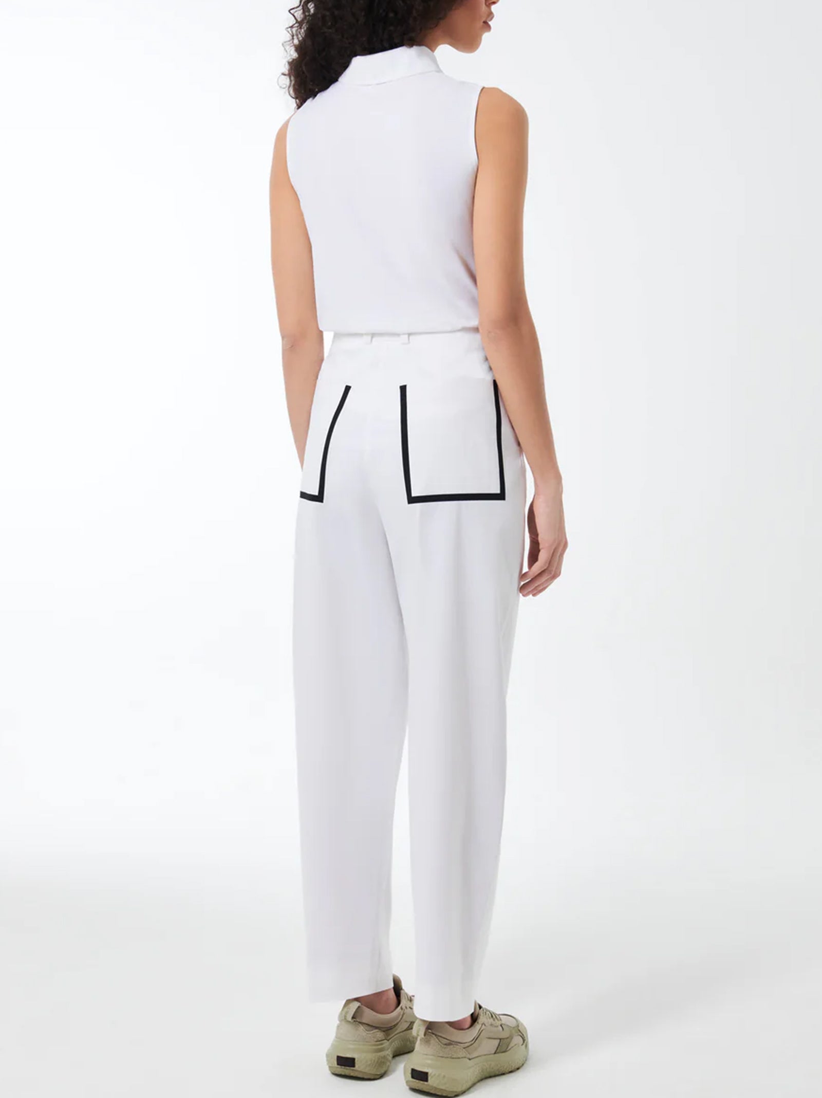 Polo Oxford Sleeveless-3