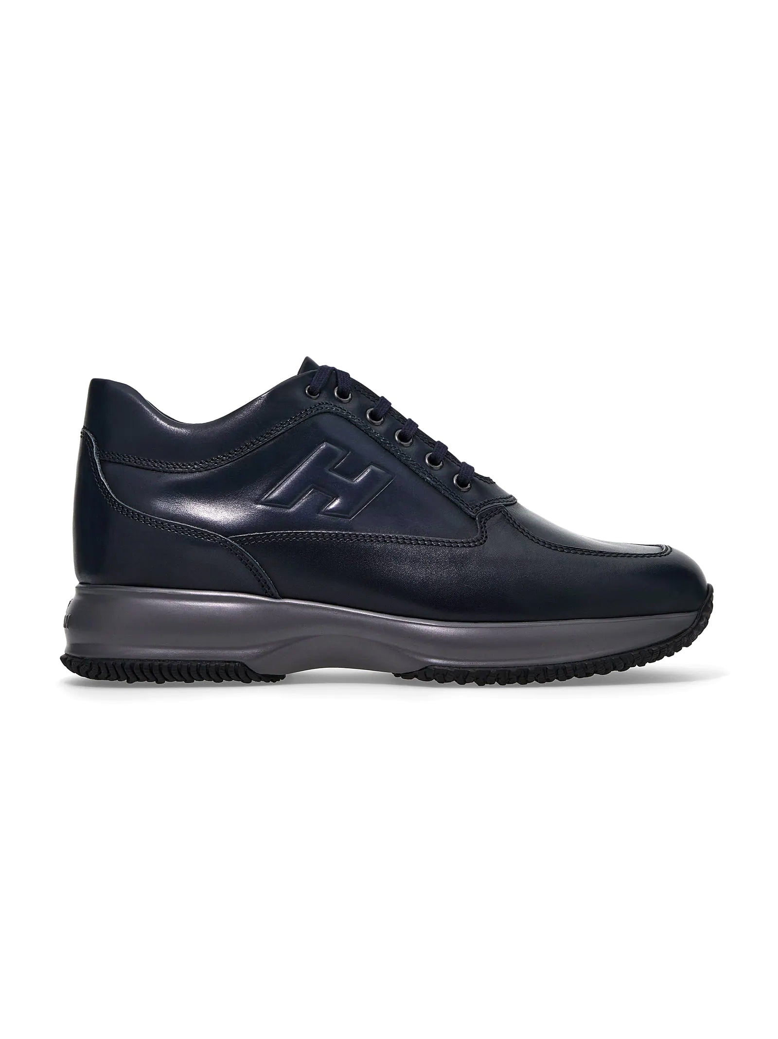 Sneakers Interactive-1