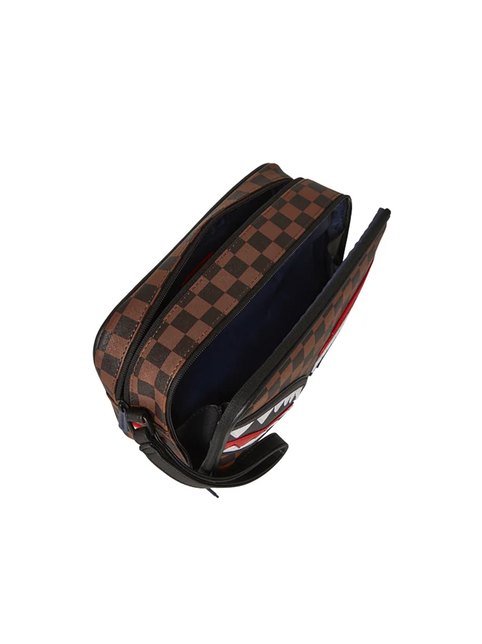 Machine Francaise Toiletry-4