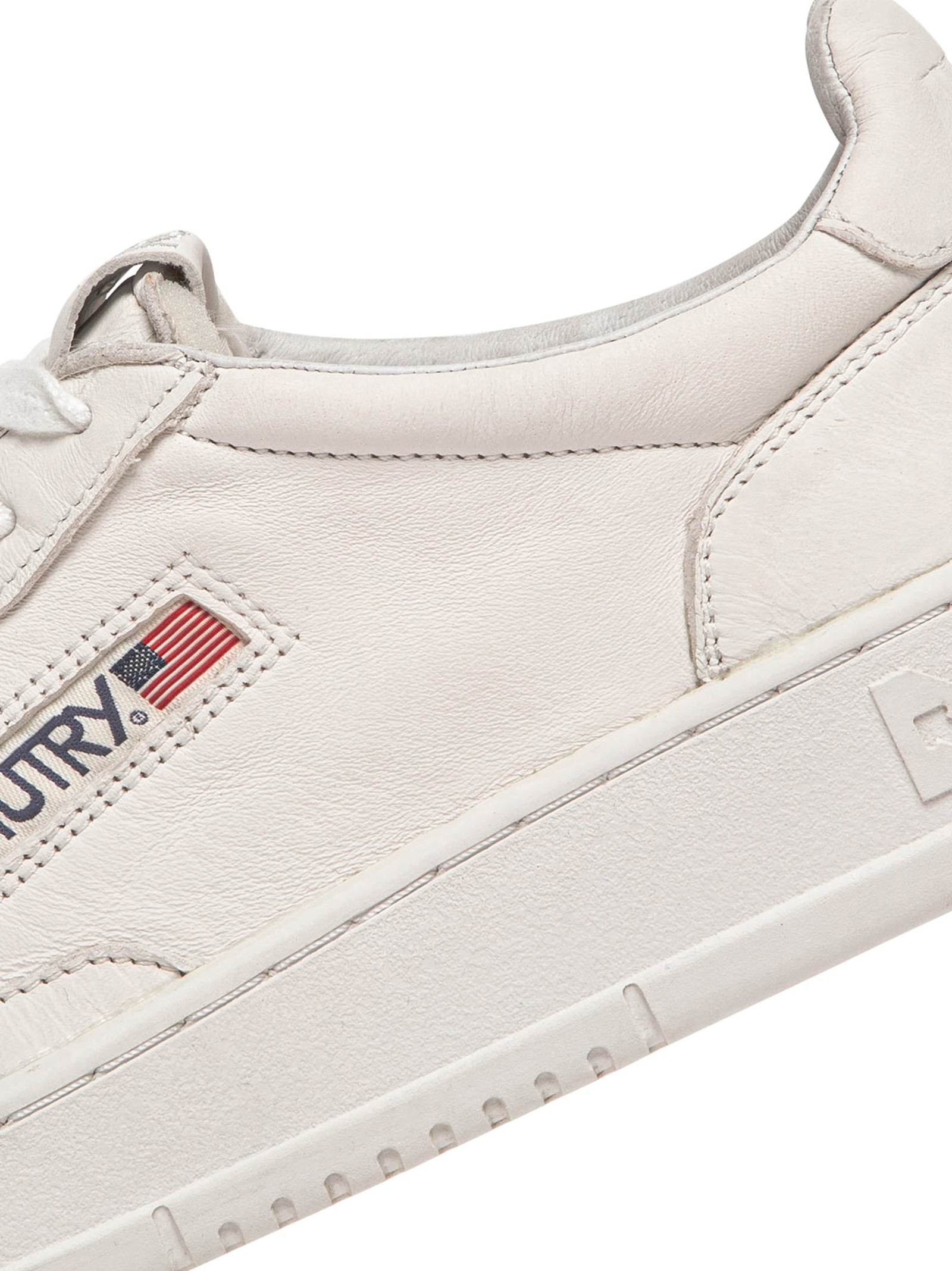 Autry Medalist Low Man Solidgoat-4