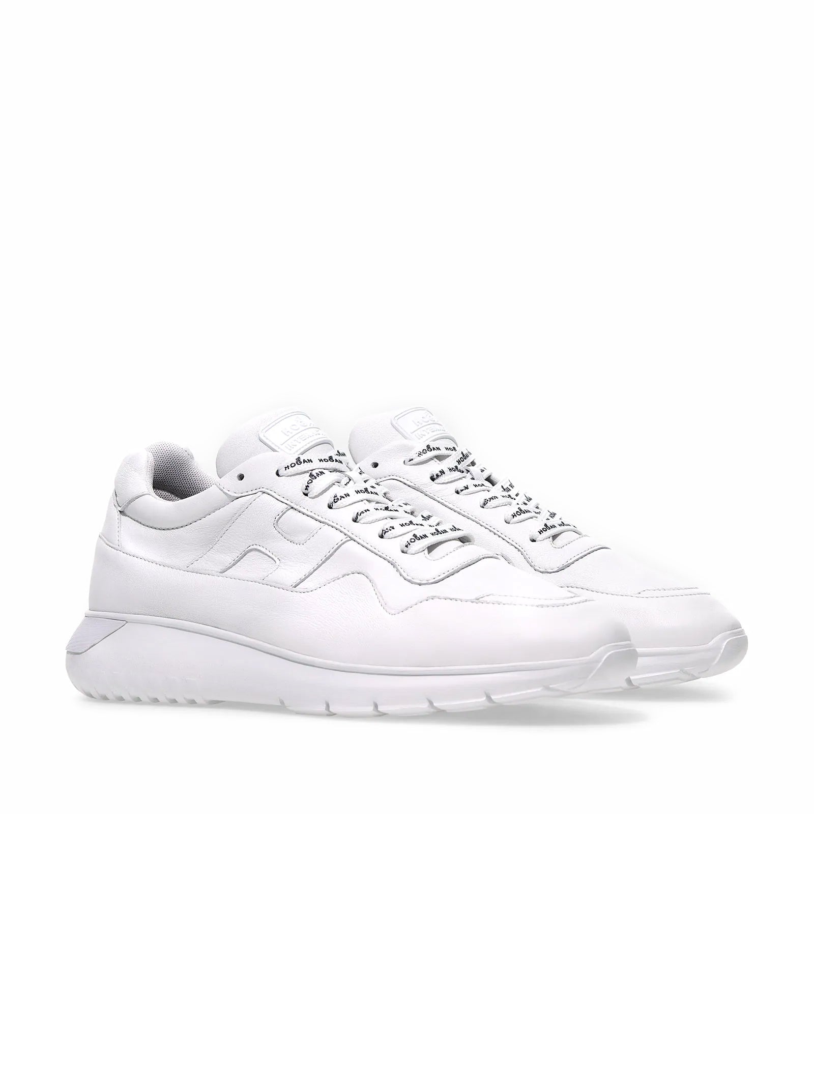 Sneakers Interactive3-2