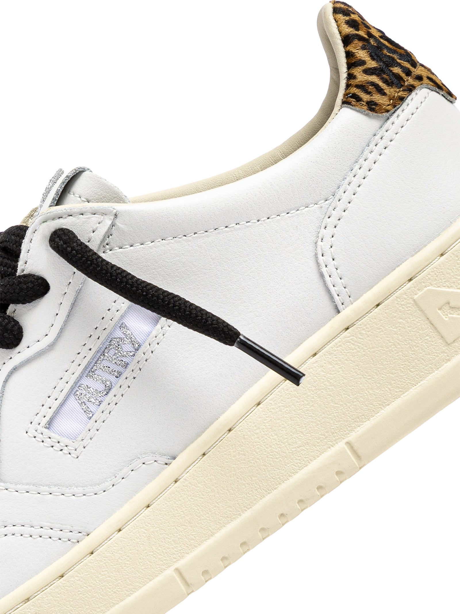 Autry Medalist Low Wom Leat/Swoll-4